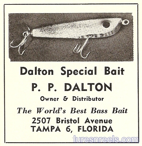 Vintage Dalton Barracuda 3 Wooden Topwater Bass Fishing Lure