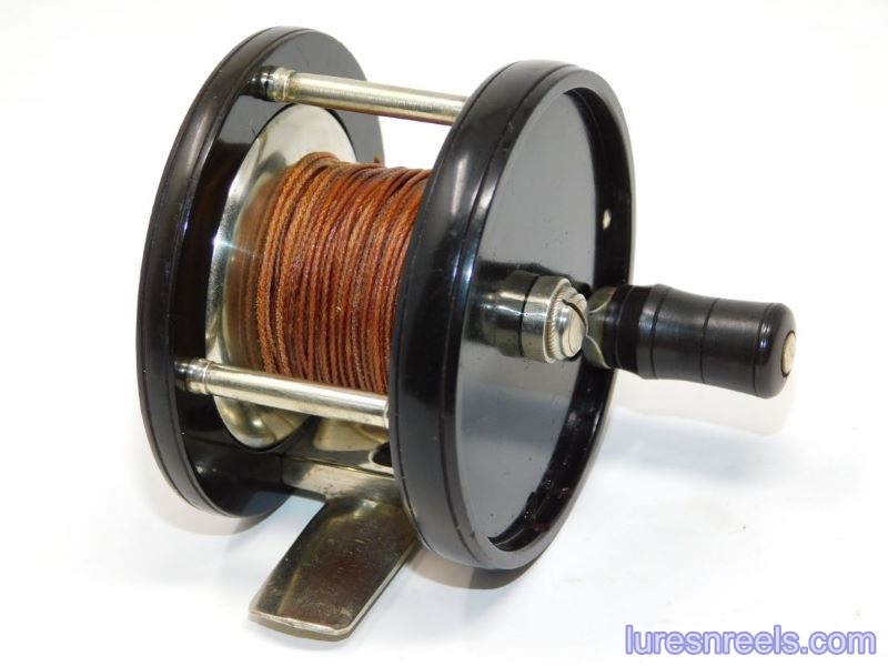 wm slote fly reel