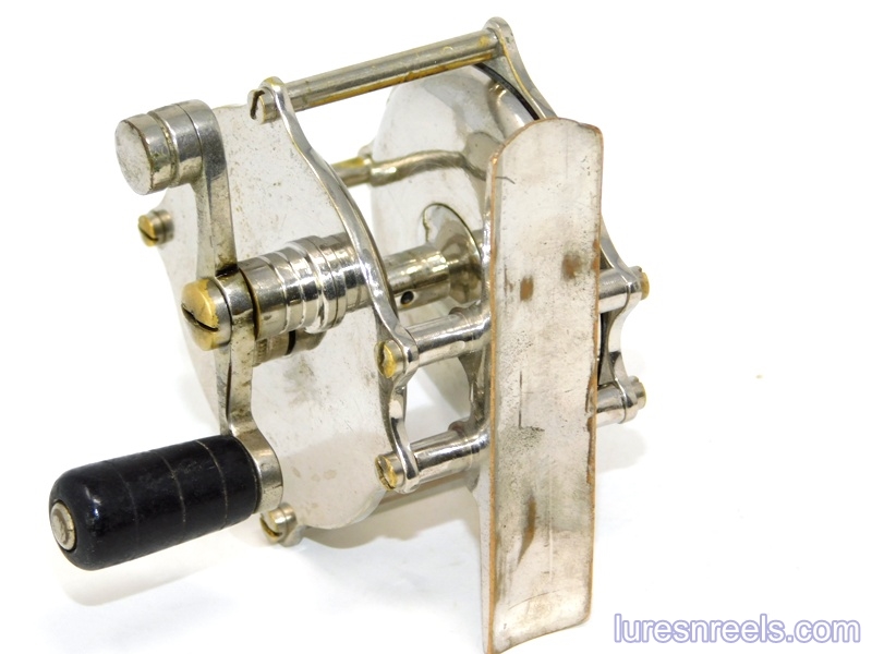 A Hendrick & Star reel works