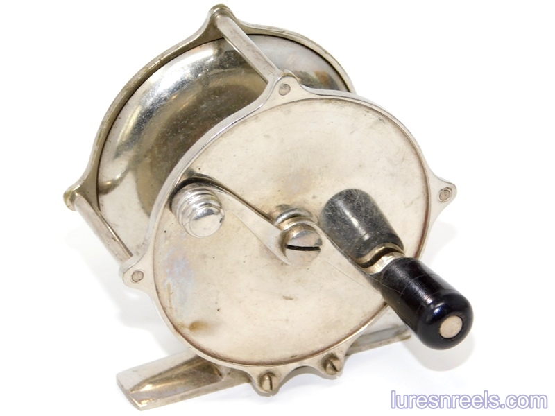 A Hendrick & Star reel works