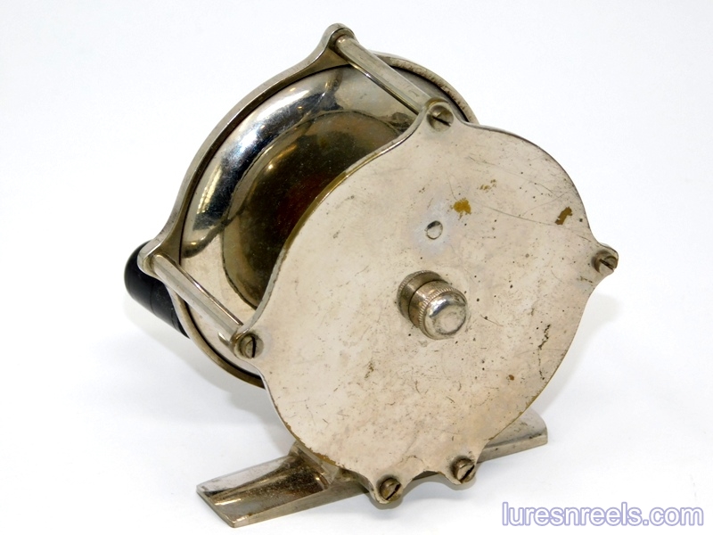 A Hendrick & Star reel works