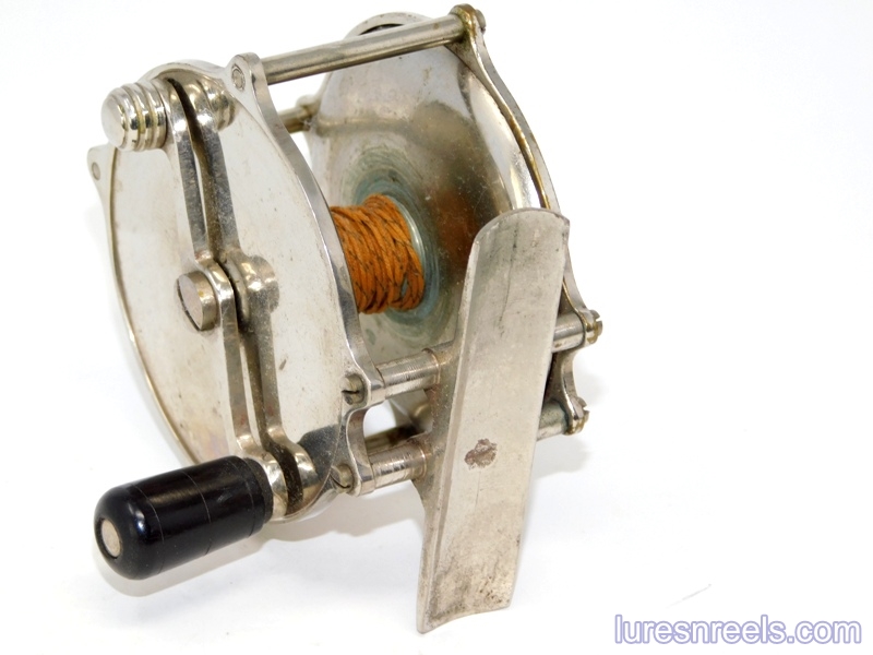 A Hendrick & Star reel works